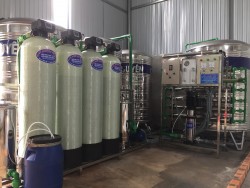Dây chuyền sản xuất nước đóng chai 1000L/h